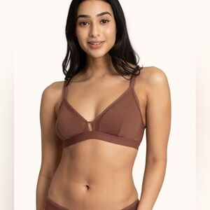 Lively Women's Size 3 (equals 36C) Wirefree Bra Mesh Inserts Adjustable Brown